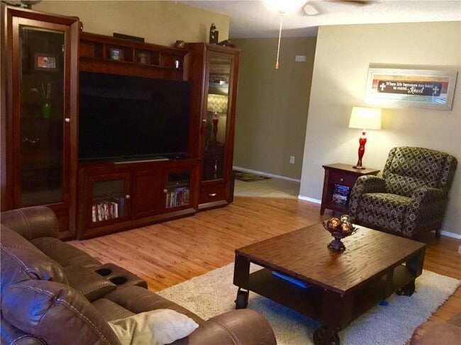 Building Photo - 5505 Ainsdale Dr