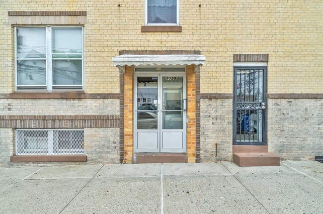 Foto del edificio - 1058 Avenue C