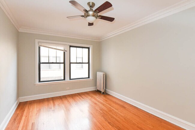 Foto del edificio - 4746 S Woodlawn Ave