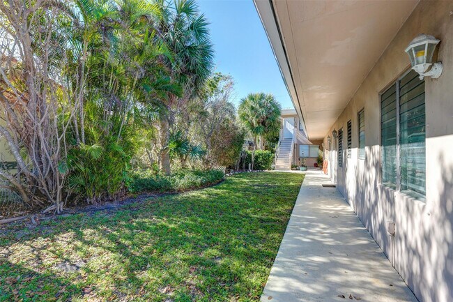 Building Photo - 4609 Bougainvilla Dr