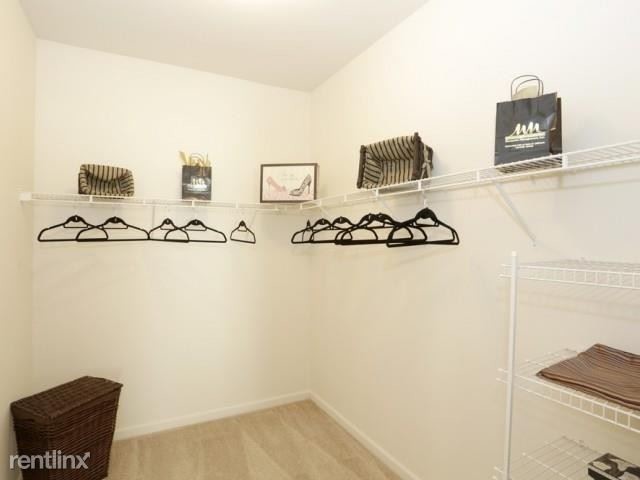 Primary Photo - 175 S Highpoint Dr
