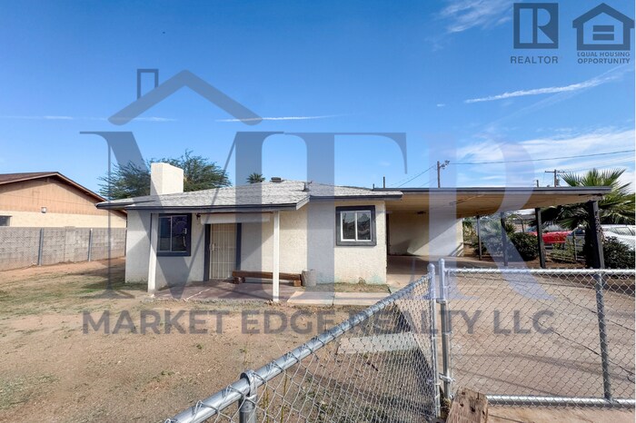 Foto principal - 2Bed/1Bath Home on McDowell/32nd St! $199 MOVE-IN SPECIAL! Ready for Immediate Move-In!