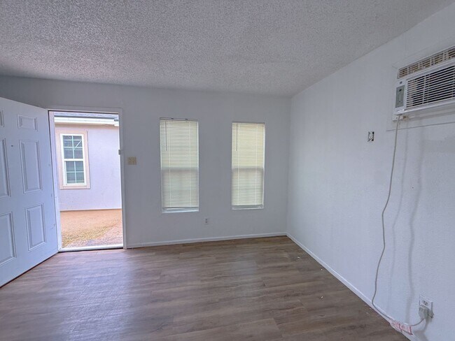 Foto del edificio - Spacious 1 Bedroom Apartment in Lubbock!