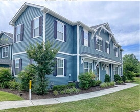 Building Photo - 2650 Leytonstone Dr
