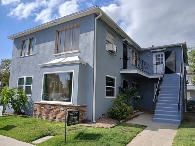 Building Photo - 219 W Acacia Ave