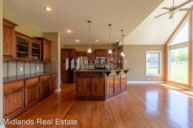 Foto del edificio - 5 br, 3 bath House - 7943 Legacy Street