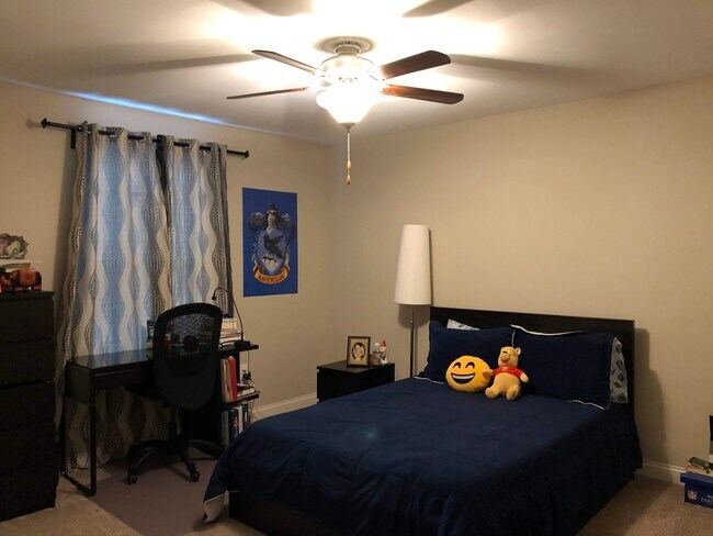 Foto del edificio - 7142 Freedom Way