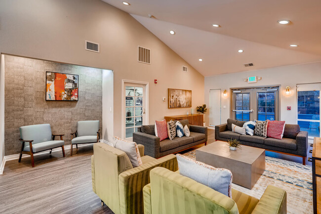 Aspire Lakewood | Lakewood, CO Apartments - Aspire at Lakewood