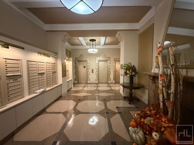 Building Photo - SECOND AVENUE