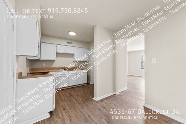 Foto del edificio - Move In Ready In Charlotte Camp North End