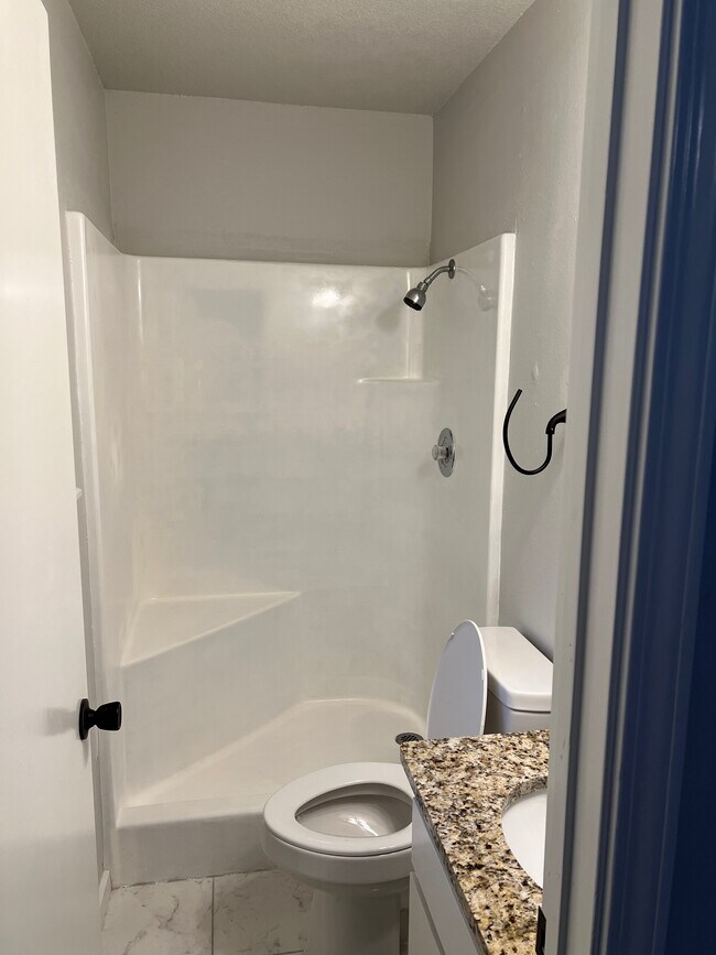 Foto del edificio - 320 E Thurman St