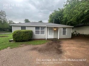 Building Photo - 2301 SE 13th St Building Photo - 2301 SE 13th St