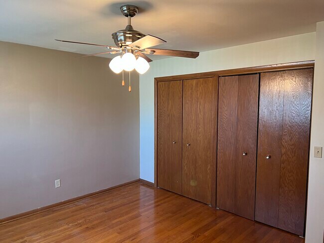 Foto del edificio - 5801 Bjelde Ln