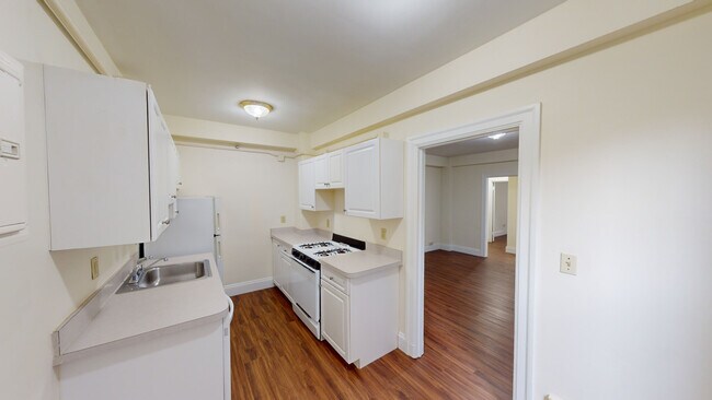 Foto del edificio - 1401 Beacon St