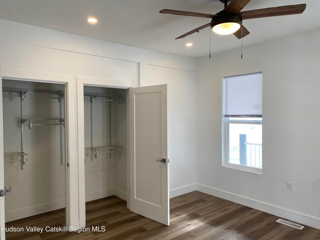 Building Photo - 520 Delaware Ave