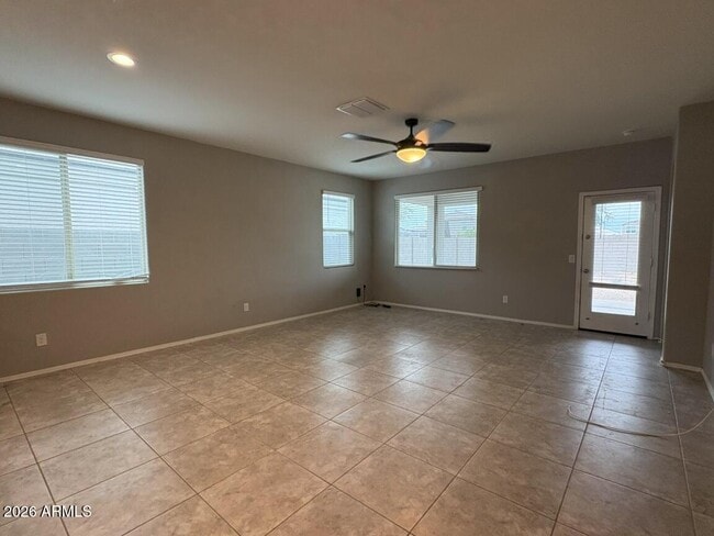 Foto del edificio - 31045 W Mulberry Dr