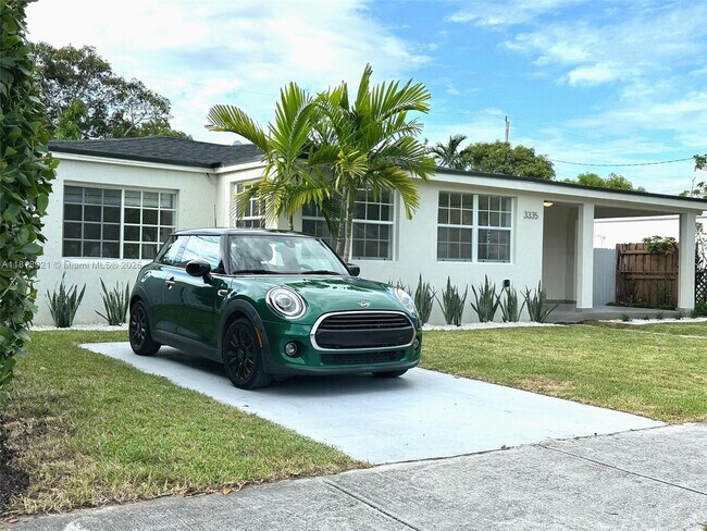 Foto del edificio - 3335 NW 19th St
