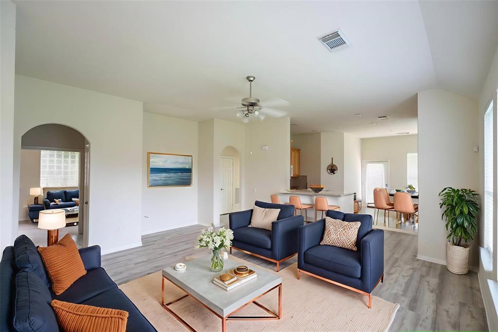 Primary Photo - 1316 Varese Dr