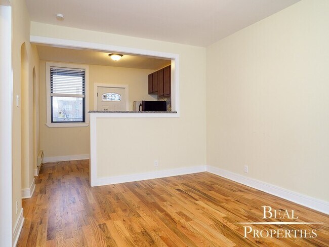 Foto del edificio - Location, Location In Ravenswood