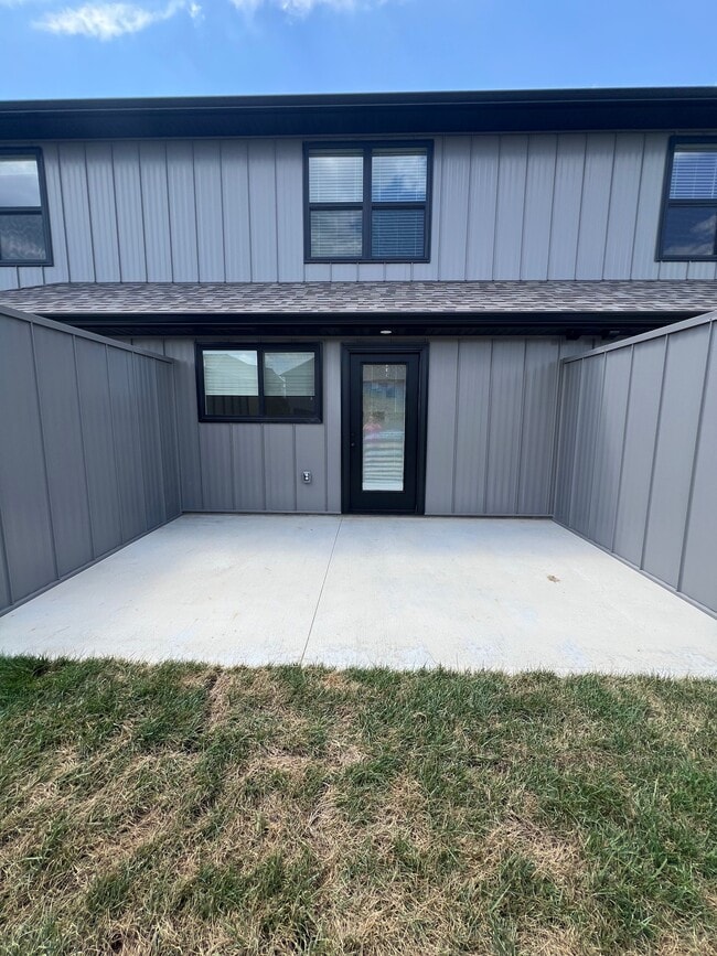 Building Photo - 79 SE 351st Rd