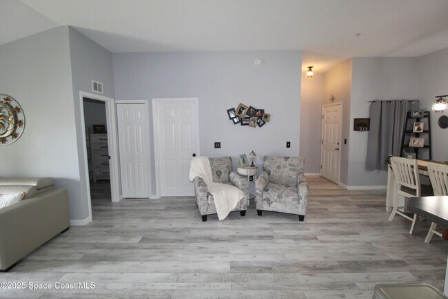 Foto del edificio - 4056 Meander Pl