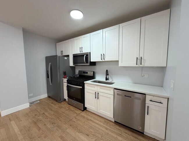 Foto del edificio - 932 N Richmond St