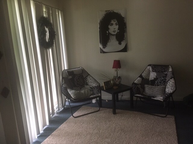 Foto del edificio - 1243 Cedars Ct