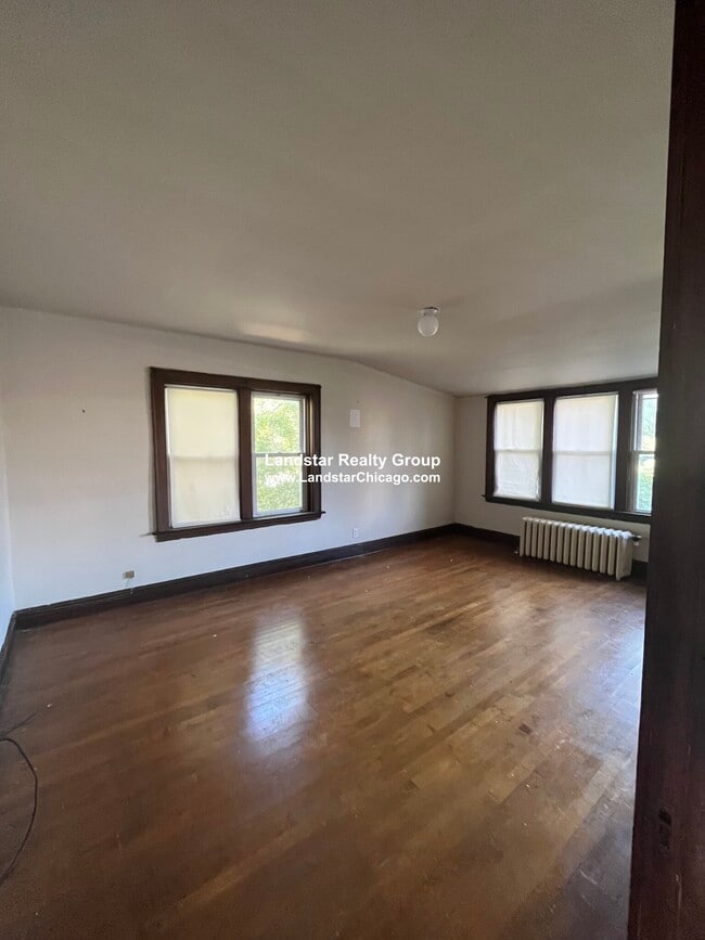 731 Elm St Unit 304, IL 60093 Condo for Rent in