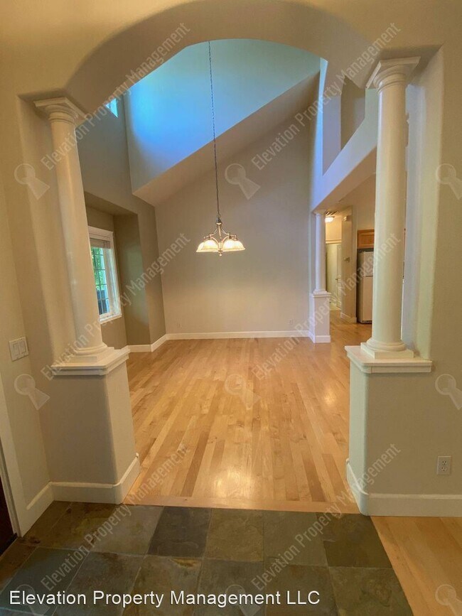 Foto del edificio - 3 br, 2 bath House - 20601 NE Sierra Drive