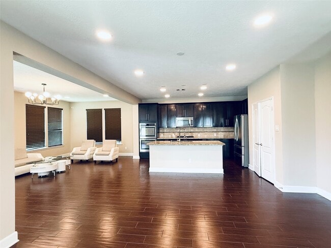 Foto del edificio - 4911 Lattimore Creek Dr