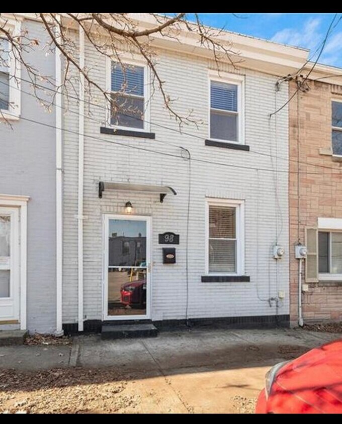 Foto principal - 98 S 26th St