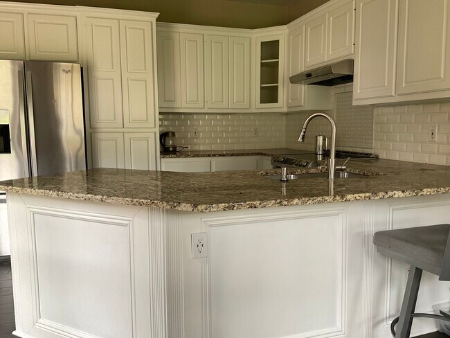 Building Photo - 7307 Moss Brook Dr