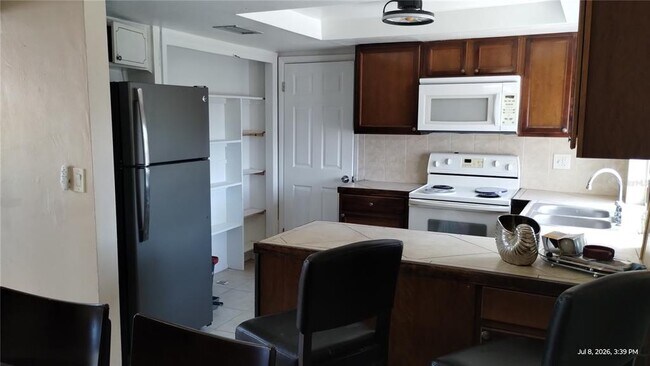 Building Photo - 3637 Winder Dr