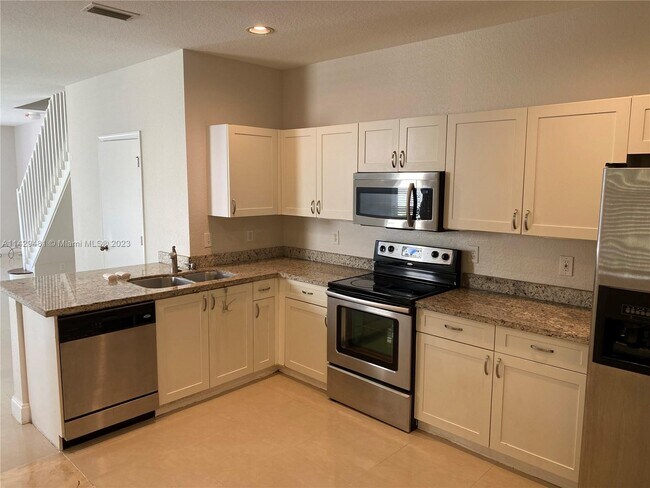 Building Photo - 2140 Pasa Verde Ln