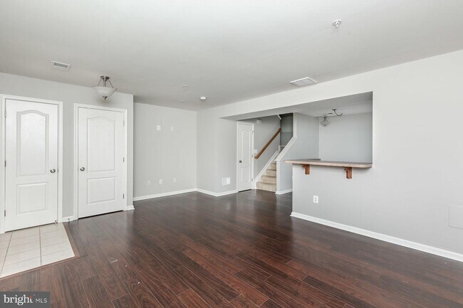Building Photo - 6478 Cornwall Dr