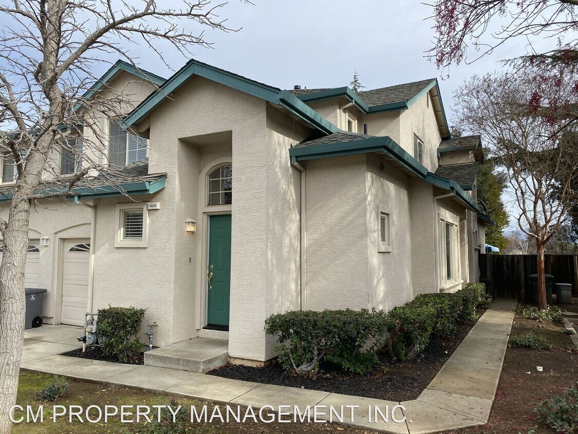 Primary Photo - 3 br, 2.5 bath House - 16852-B De Witt Avenue