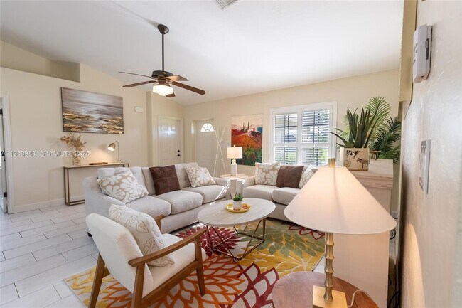 Foto del edificio - 36 Quail Roost Rd