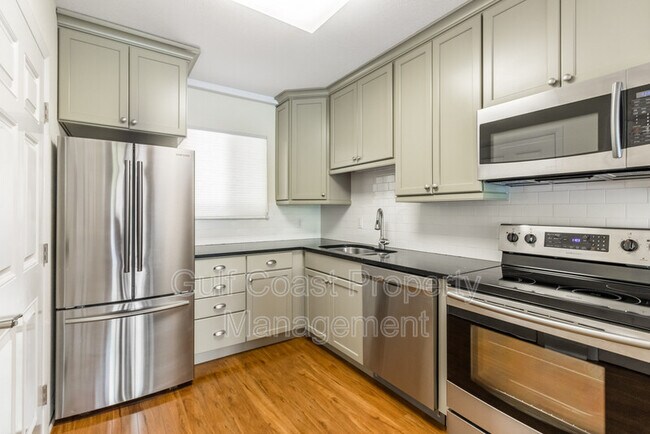 Foto del edificio - 301 S Gulfstream Ave