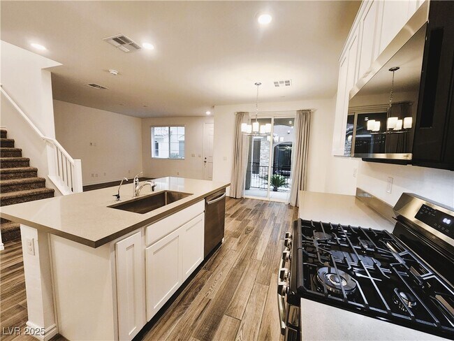 Foto del edificio - 25 Barbara Ln