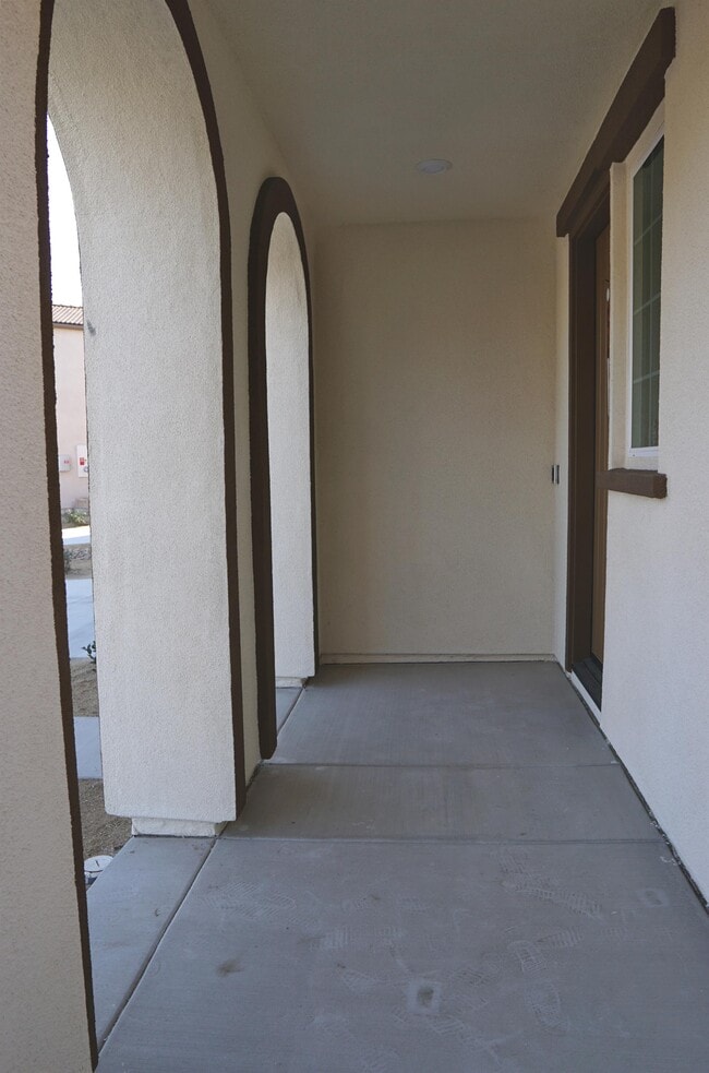 Building Photo - 35505 Sereno Ln