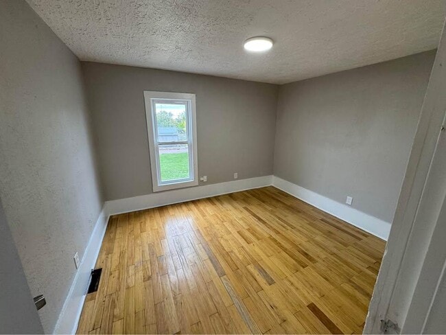 Foto del edificio - 1210 Marion Ave SW
