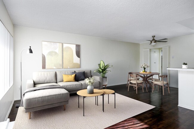 Building Photo - Variel Villas