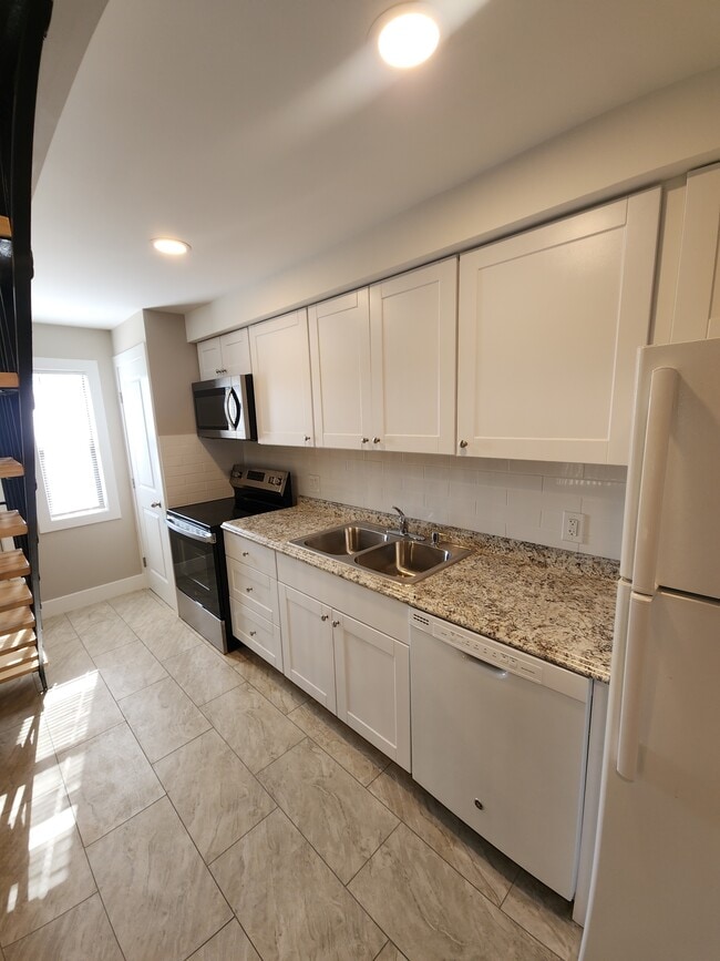 Spacious Kitchen - Cypress Bend Village Apartments