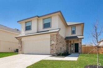 Building Photo - 8324 Yaupon Holly Trl