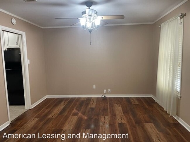 Building Photo - 3 br, 2 bath House - 8213 Chaucer Drive
