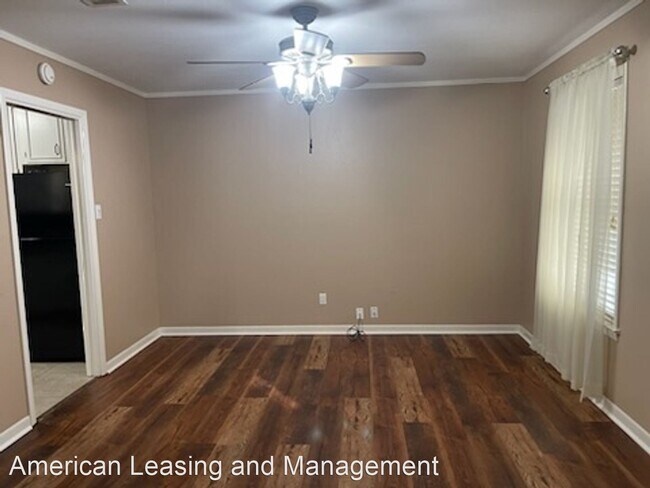 Foto del edificio - 3 br, 2 bath House - 8213 Chaucer Drive