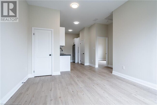 Building Photo - 732 11th Ave
