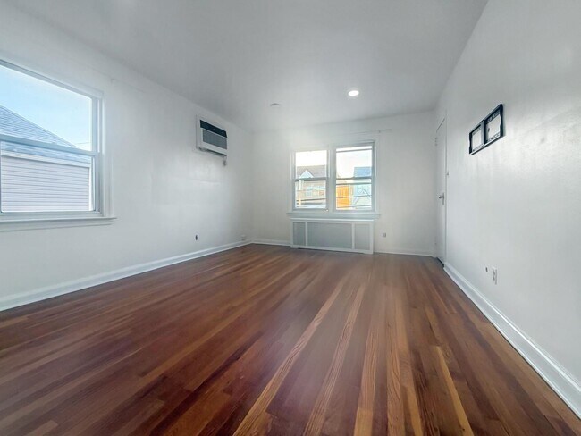 Foto del edificio - 30 Kelly Pkwy