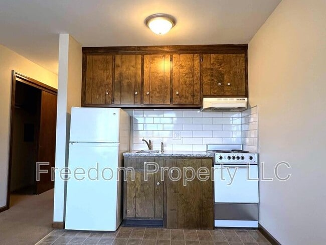 Building Photo - 65 East St