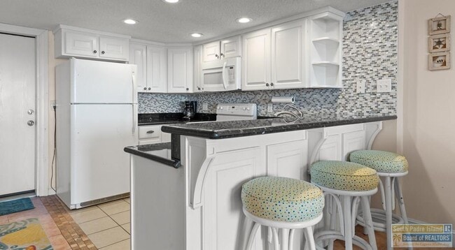 Building Photo - 6201 Padre Blvd